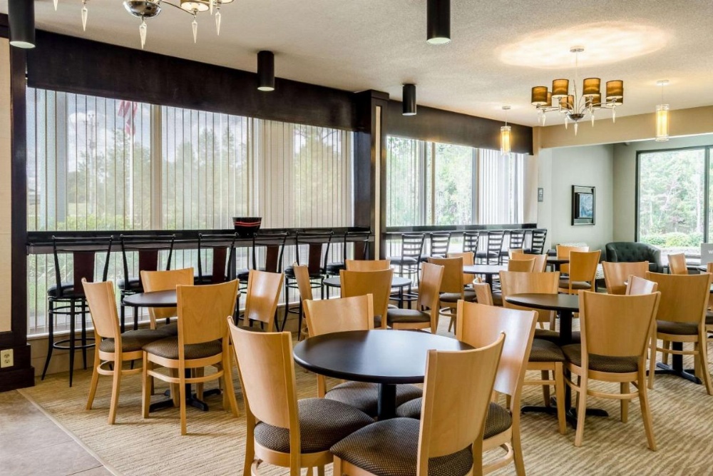 Quality Inn Moss Point Image 10