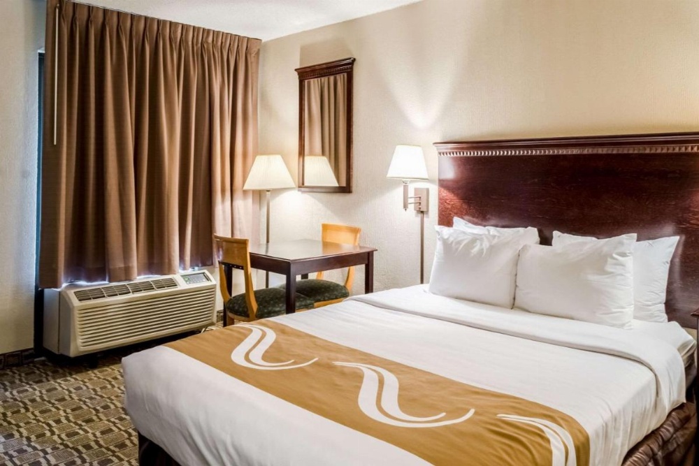 Quality Inn Moss Point Image 17