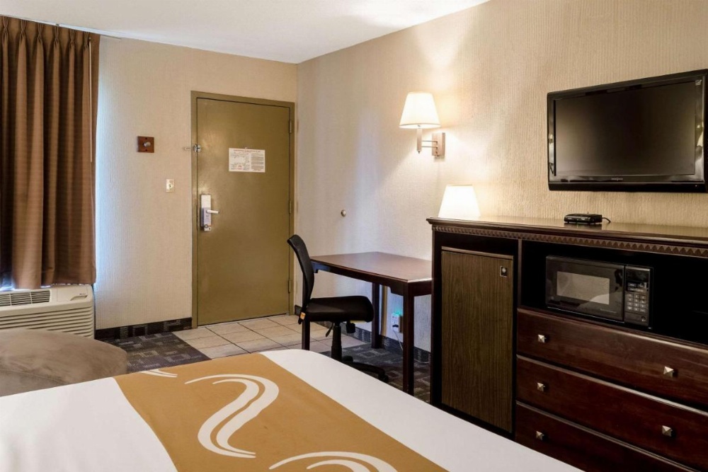 Quality Inn Moss Point Image 19